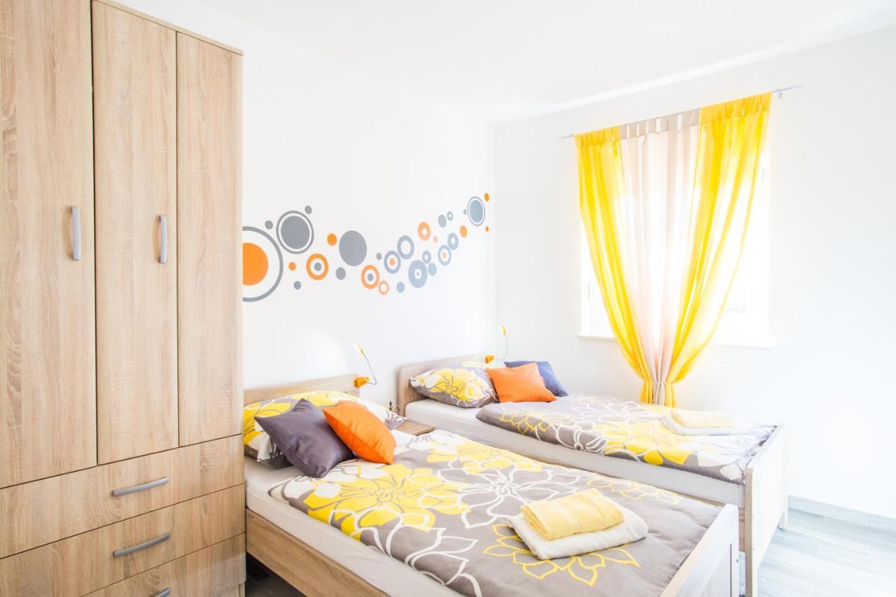 Апартаменты Casa Matea - 90 M From The Sea, New Private Swimming Pool Пула Экстерьер фото