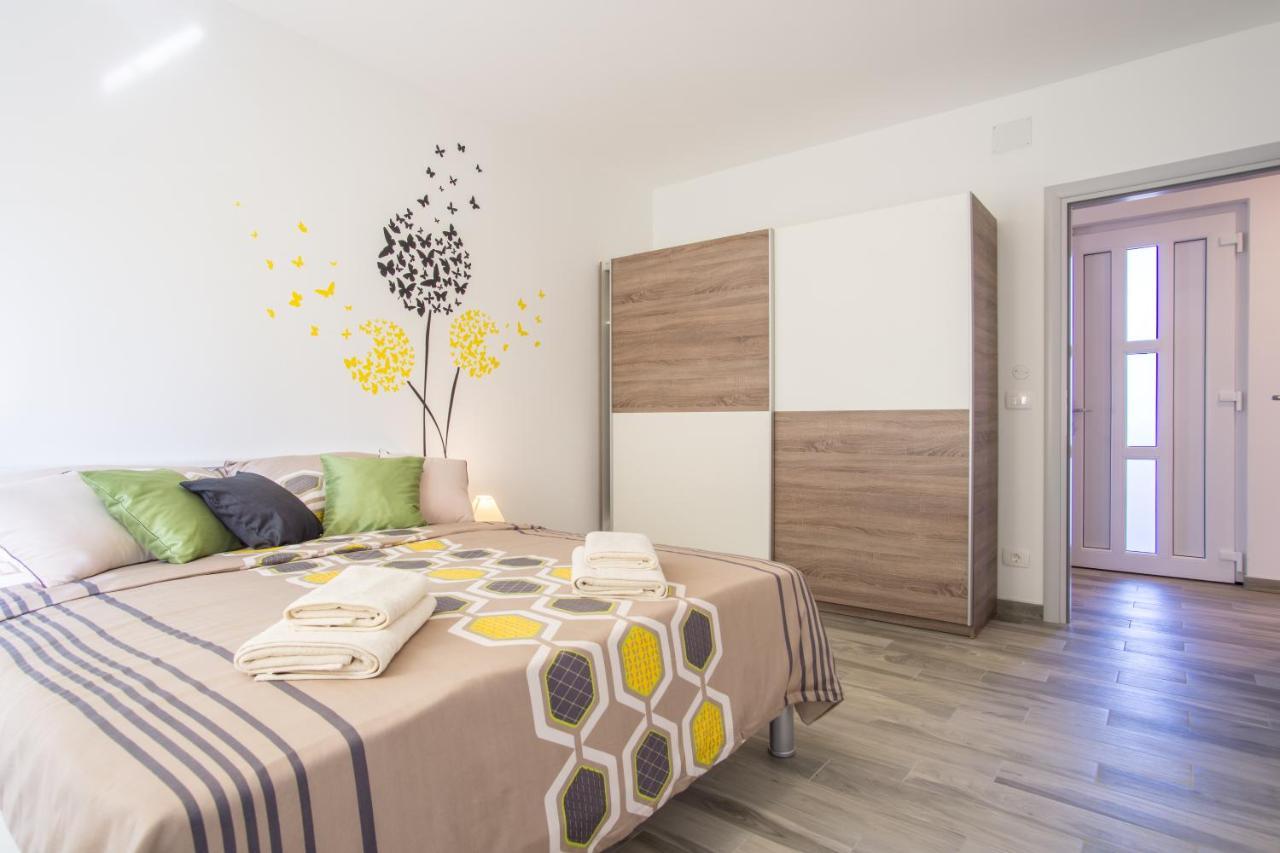 Апартаменты Casa Matea - 90 M From The Sea, New Private Swimming Pool Пула Экстерьер фото